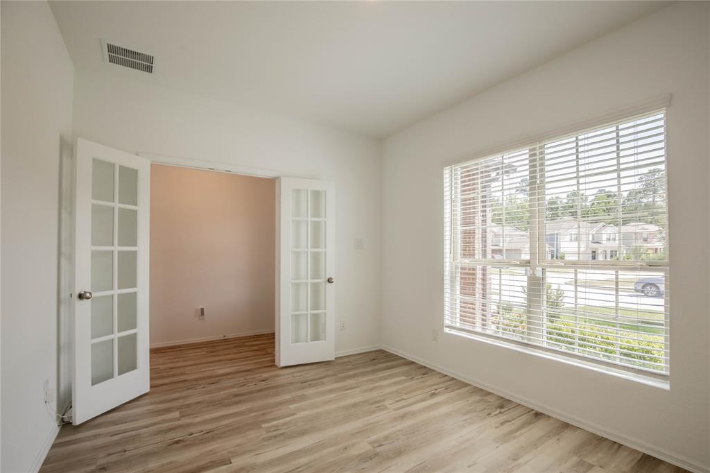 22065 Juniper Crossing Drive, New Caney, Texas image 5