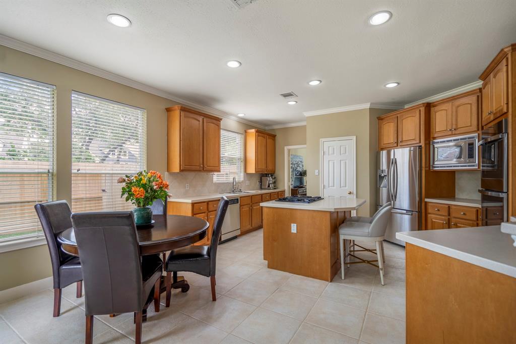 11802 Rue Saint Honore Court, Tomball, Texas image 12