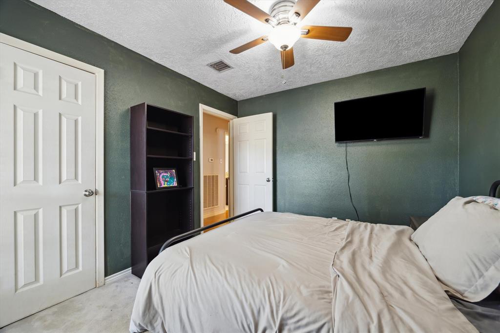 2362 Farriers Bend Drive, Friendswood, Texas image 24