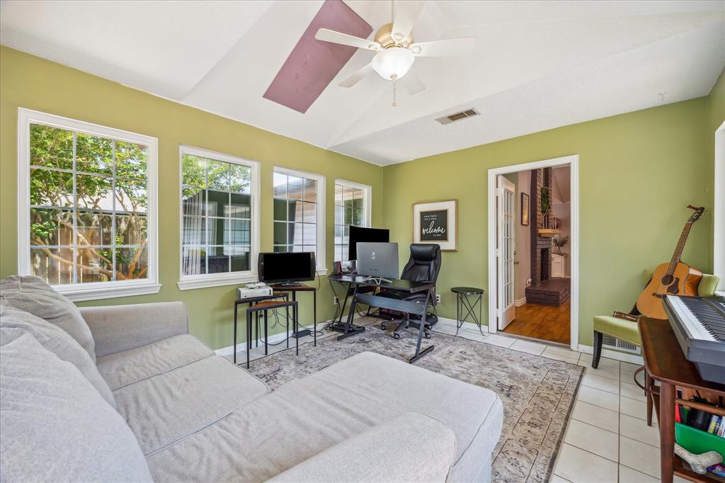 2362 Farriers Bend Drive, Friendswood, Texas image 26