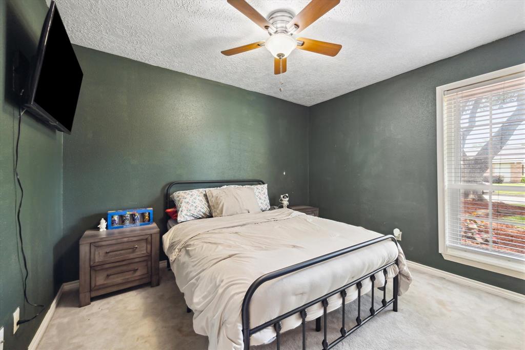 2362 Farriers Bend Drive, Friendswood, Texas image 23