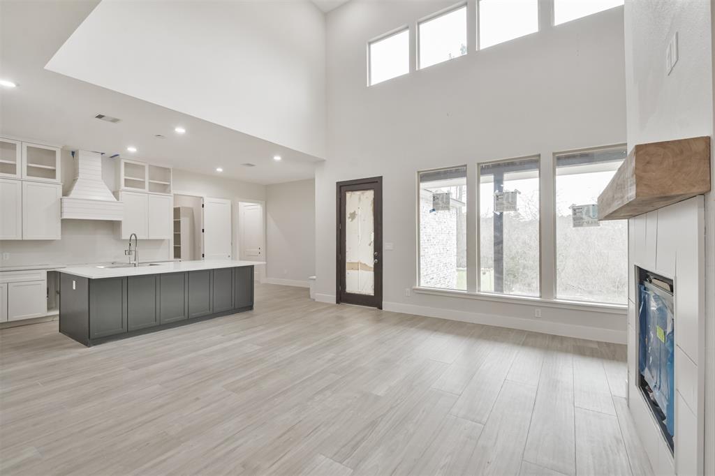 40 Trellis Ct
