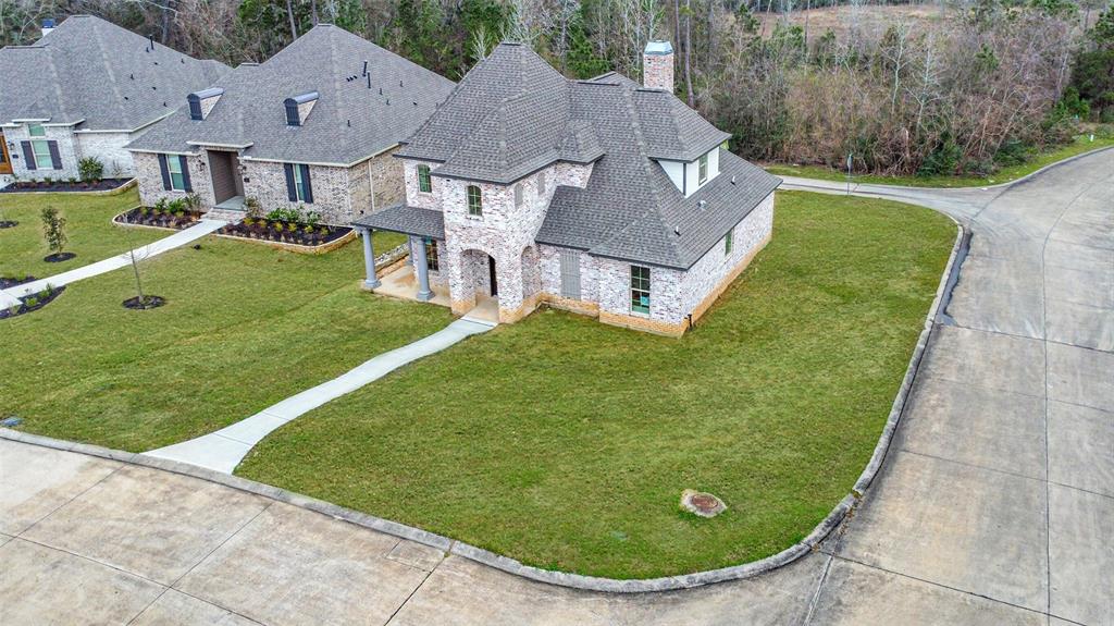 40 Trellis Ct