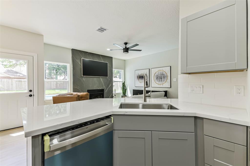 Houston, Texas 77095, United States, 4 Bedrooms Bedrooms, ,3 BathroomsBathrooms,Residential,Active,184276