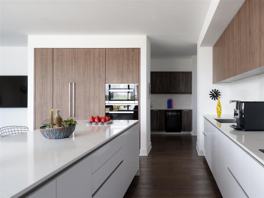 5104 Caroline Street #702, Houston, Texas image 8