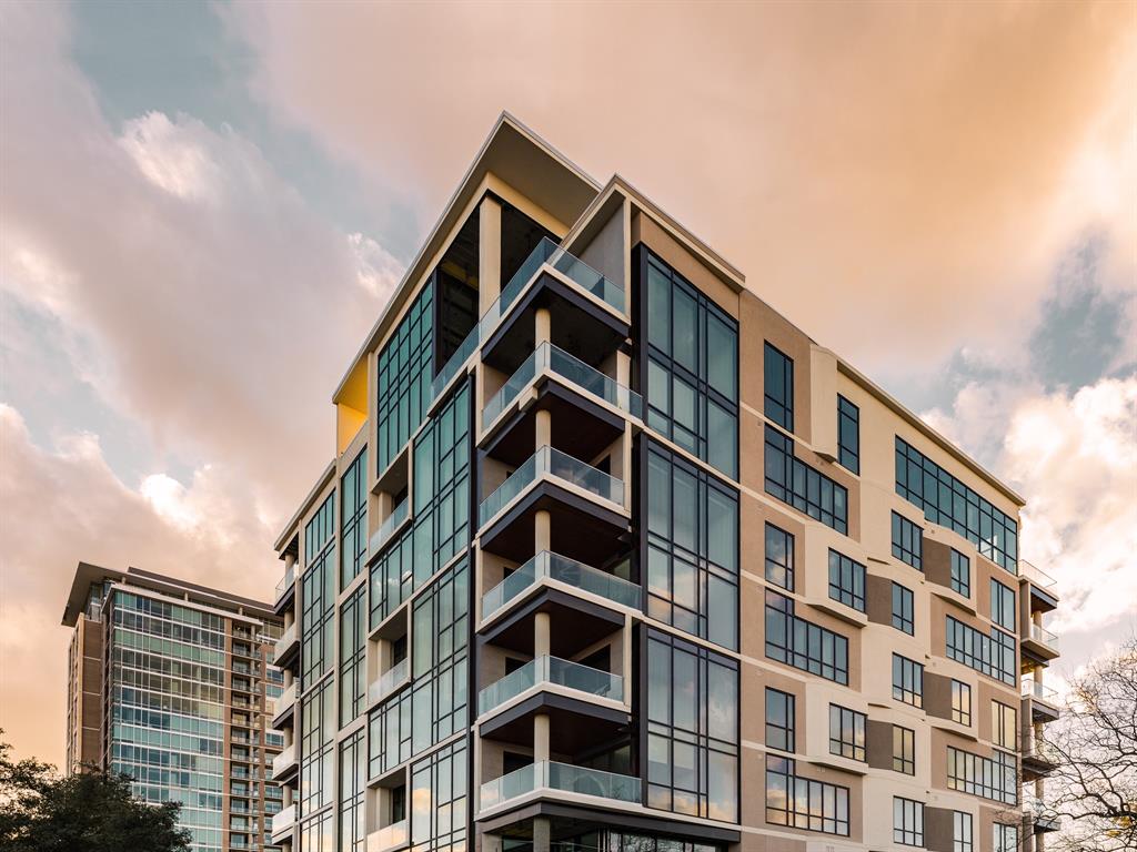 5104 Caroline Street #702, Houston, Texas image 1