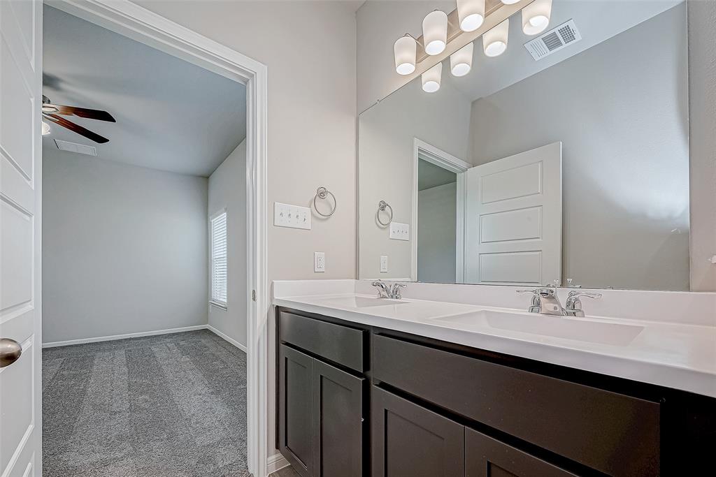 10257 Badger Run Lane, Magnolia, Texas image 33