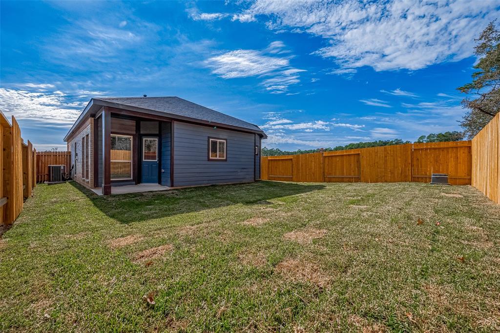 10257 Badger Run Lane, Magnolia, Texas image 37