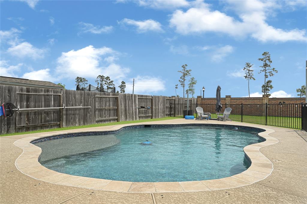 12118 Ballshire Pines Drive Drive, Humble, Texas image 37