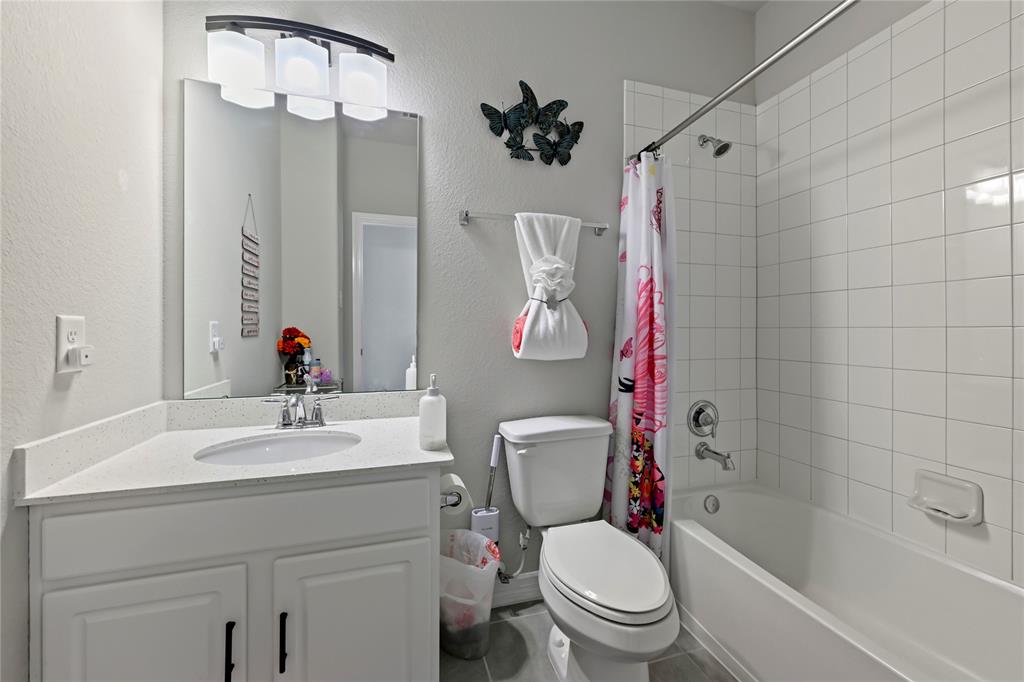12118 Ballshire Pines Drive Drive, Humble, Texas image 31