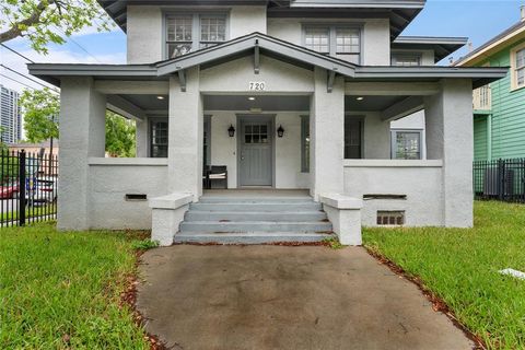 720 W Alabama Street Houston TX 77006