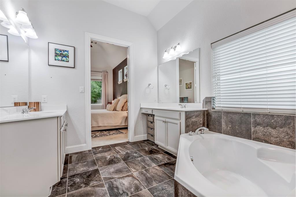 116 Brighton Woods Court, Conroe, Texas image 23