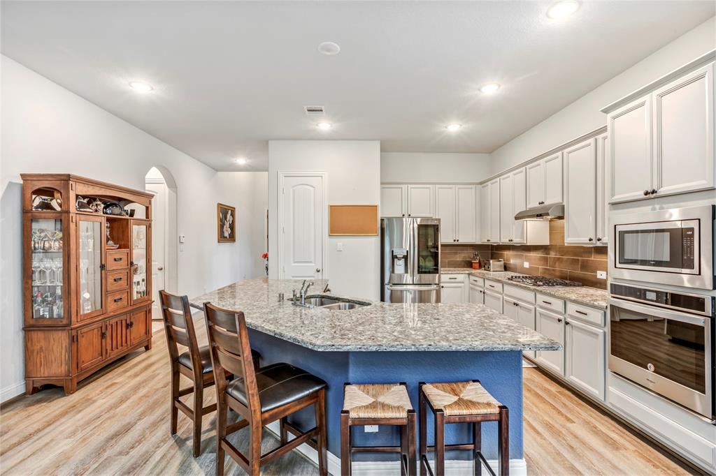 116 Brighton Woods Court, Conroe, Texas image 13