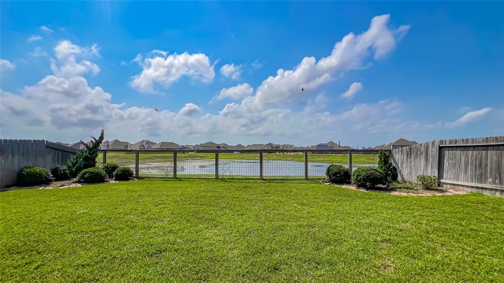 14227 Angelina Drive, Baytown, Texas image 42