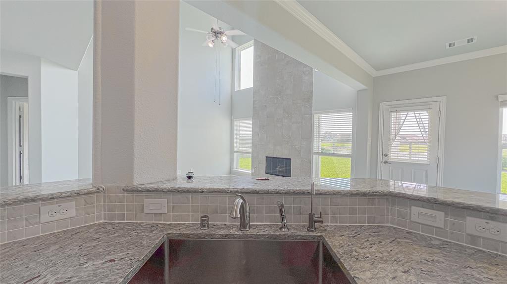 14227 Angelina Drive, Baytown, Texas image 19