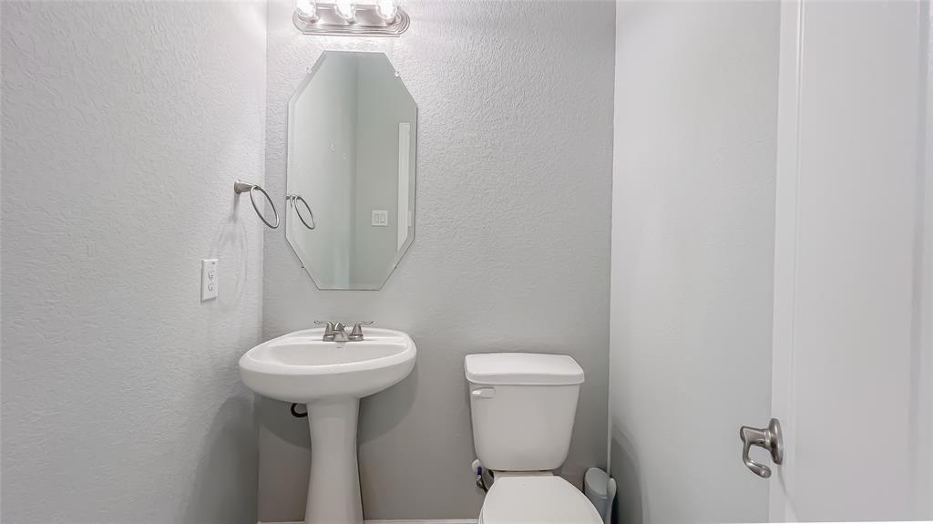 14227 Angelina Drive, Baytown, Texas image 36