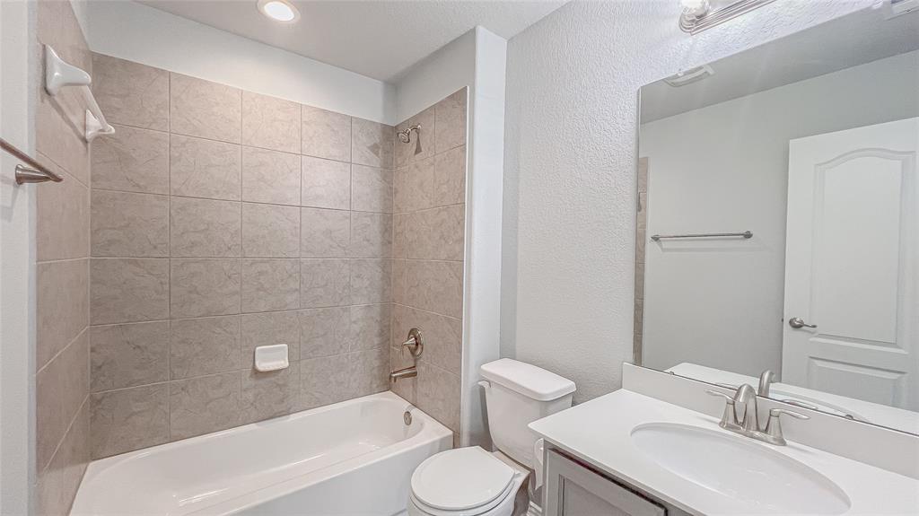 14227 Angelina Drive, Baytown, Texas image 35