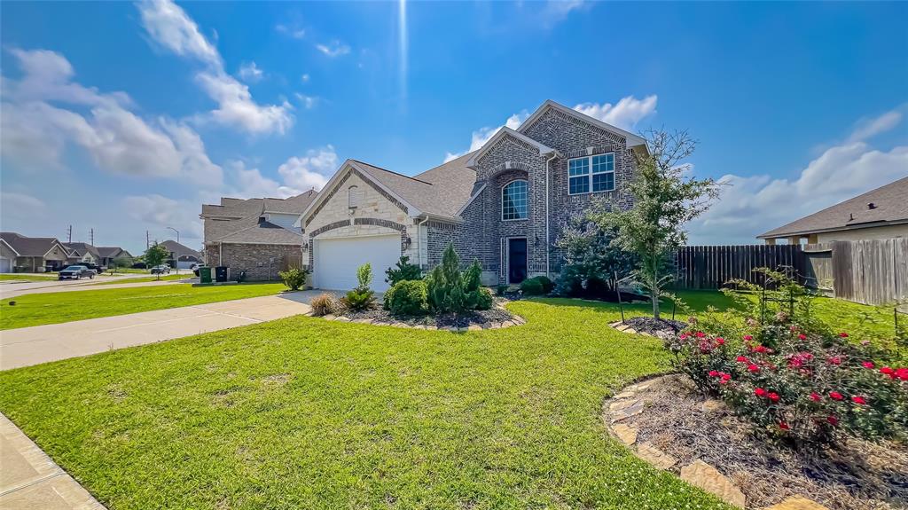 14227 Angelina Drive, Baytown, Texas image 3