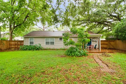 A home in Lake Jackson