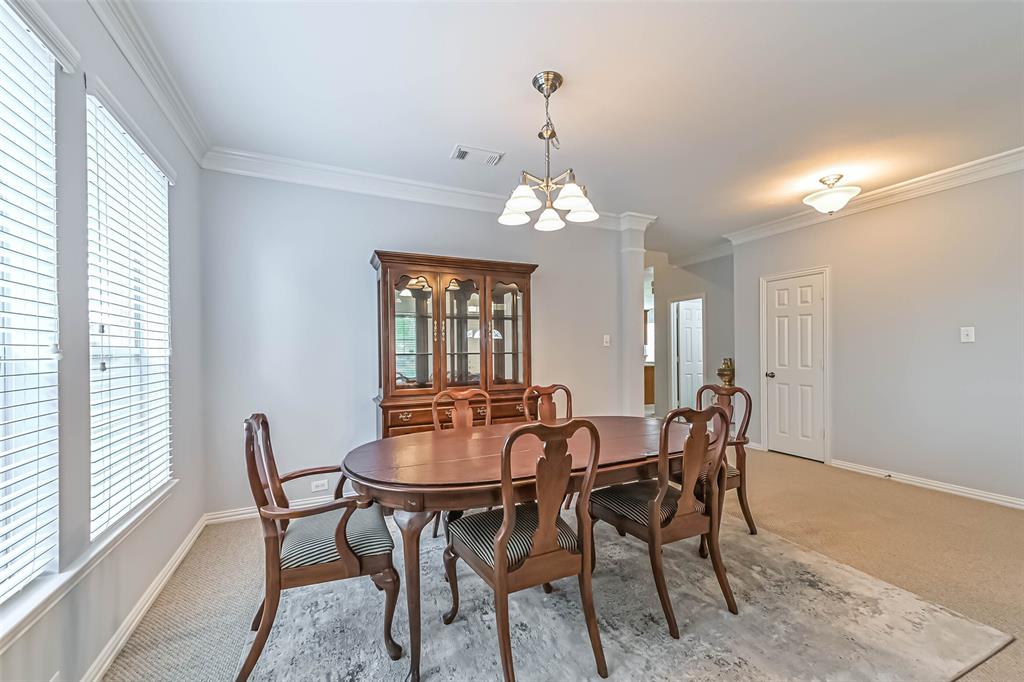 2609 Avalon Cove Lane, Pearland, Texas image 9