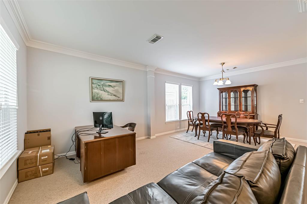 2609 Avalon Cove Lane, Pearland, Texas image 6