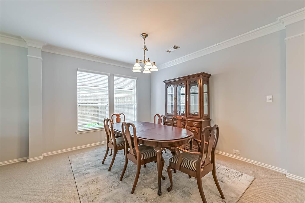 2609 Avalon Cove Lane, Pearland, Texas image 7