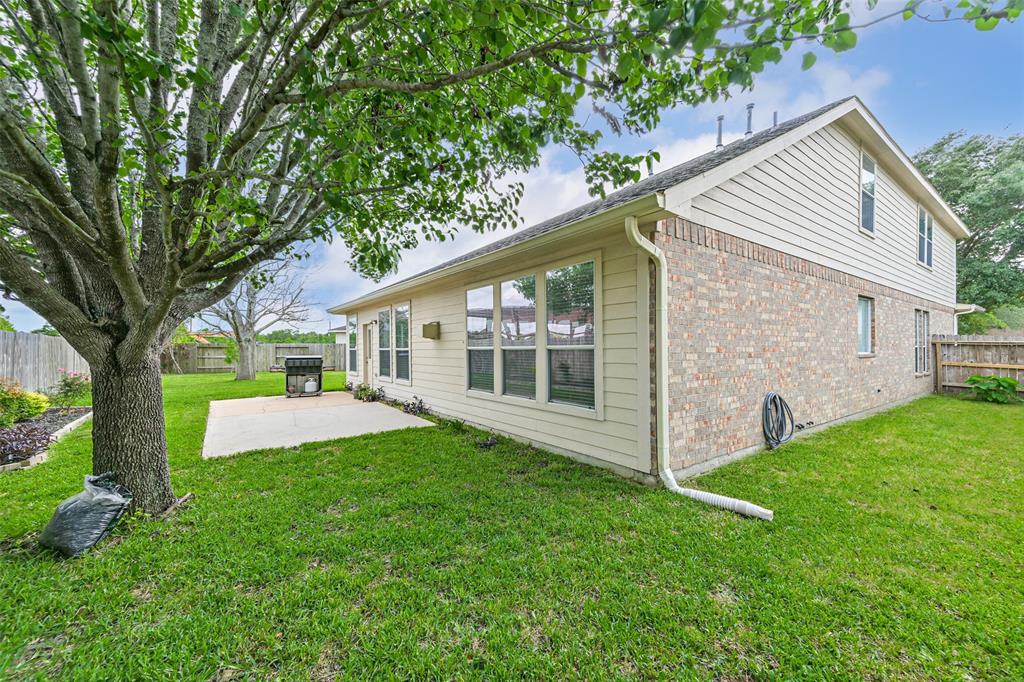 2609 Avalon Cove Lane, Pearland, Texas image 46