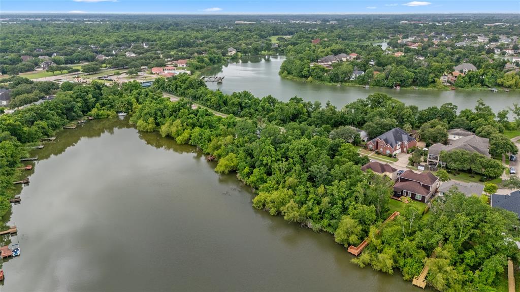 155 Island Boulevard, Missouri City, Texas image 9