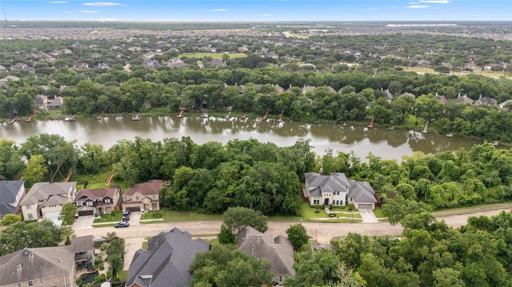 155 Island Boulevard, Missouri City, Texas image 6