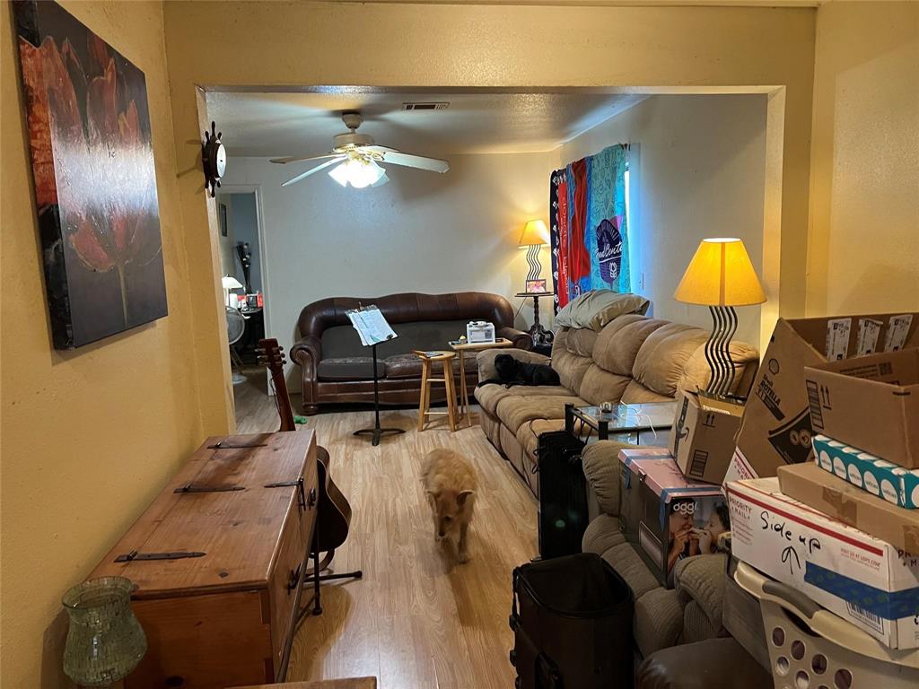 2416 E Bayshore Drive, Dickinson, Texas image 7
