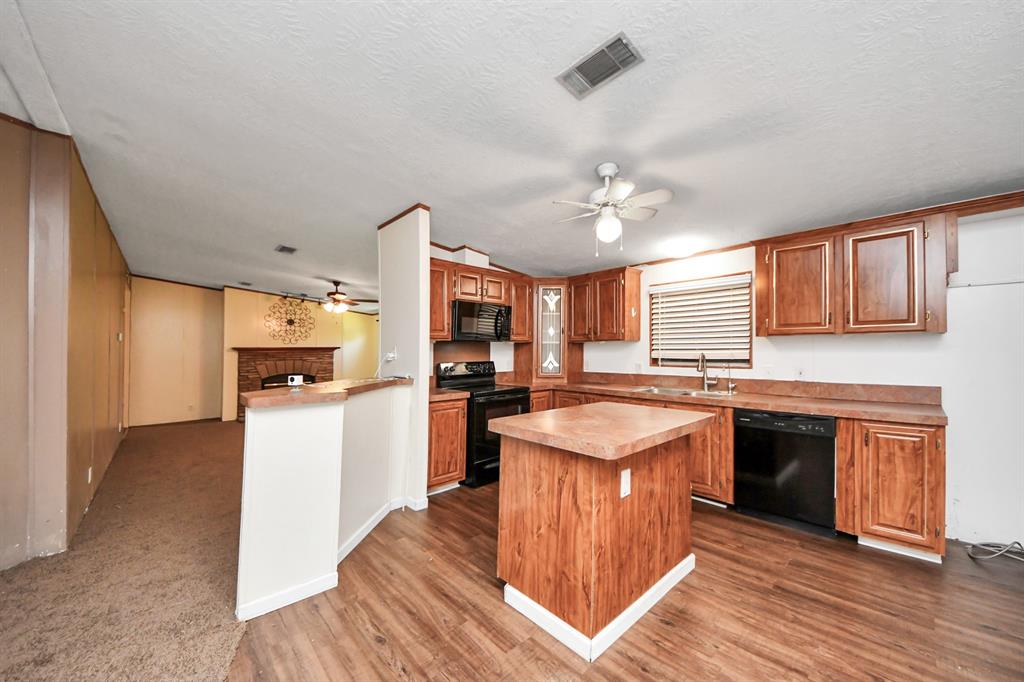 19002 Murphy Road, Alvin, Texas image 11