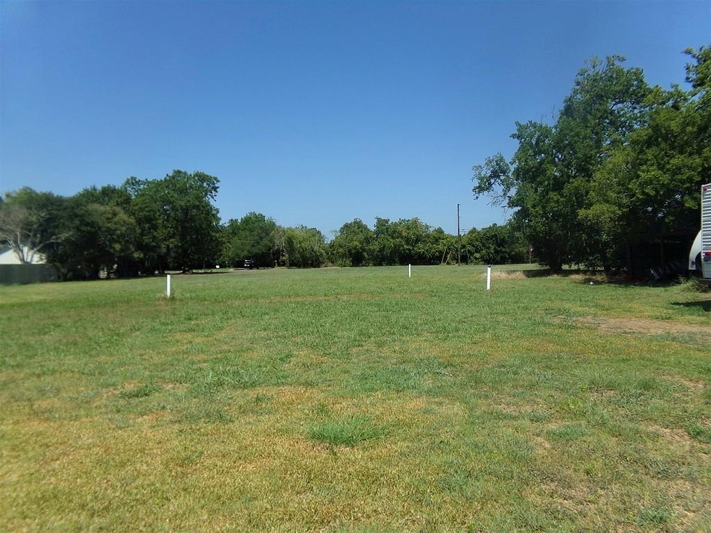 300 S Summit Street, Weimar, Texas image 22