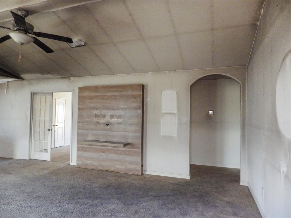 21131 Titian Drive, Magnolia, Texas image 4