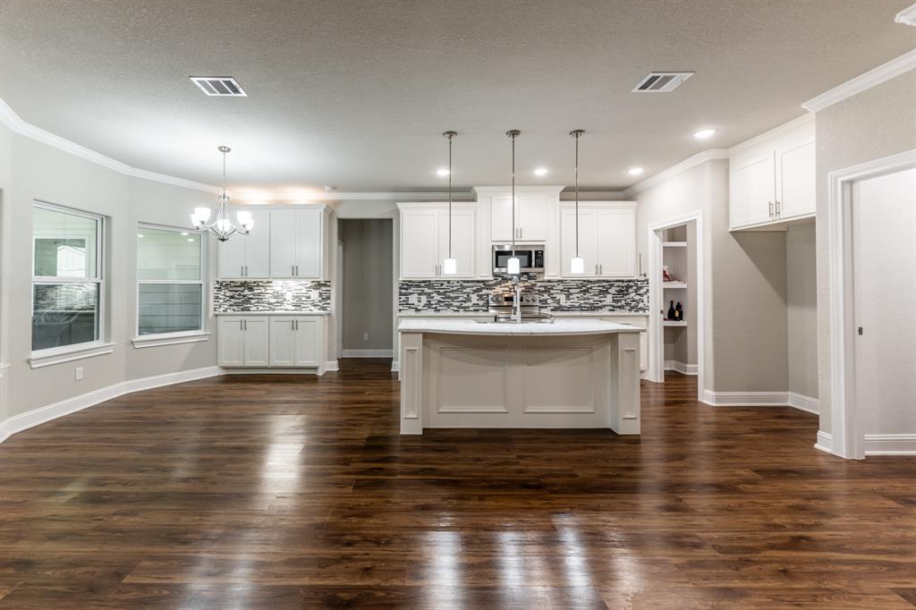 Photo 10 of 49 of 1716 Rollingwood Drive house