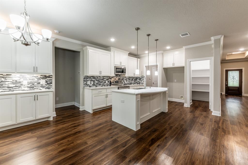 Photo 11 of 49 of 1716 Rollingwood Drive house