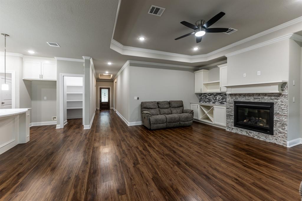 Photo 6 of 49 of 1716 Rollingwood Drive house