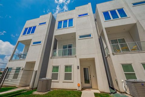 2105 Engelmohr Street G Houston TX 77054