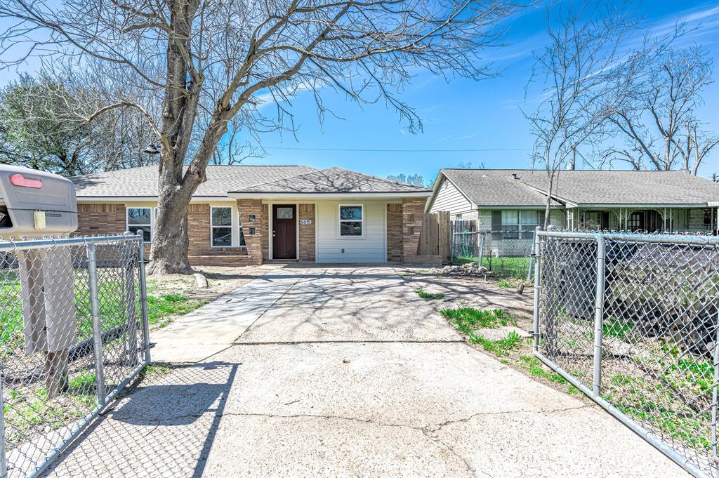 6615 Dewville Lane