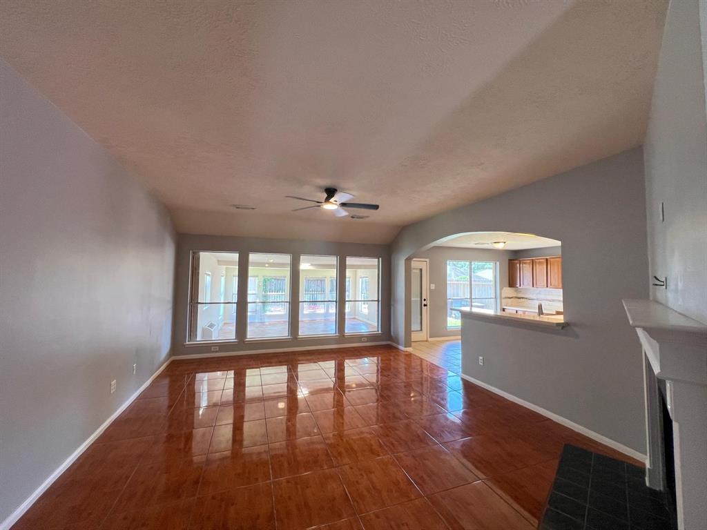 3107 Pheasant Trail Drive, Sugar Land, Texas image 6
