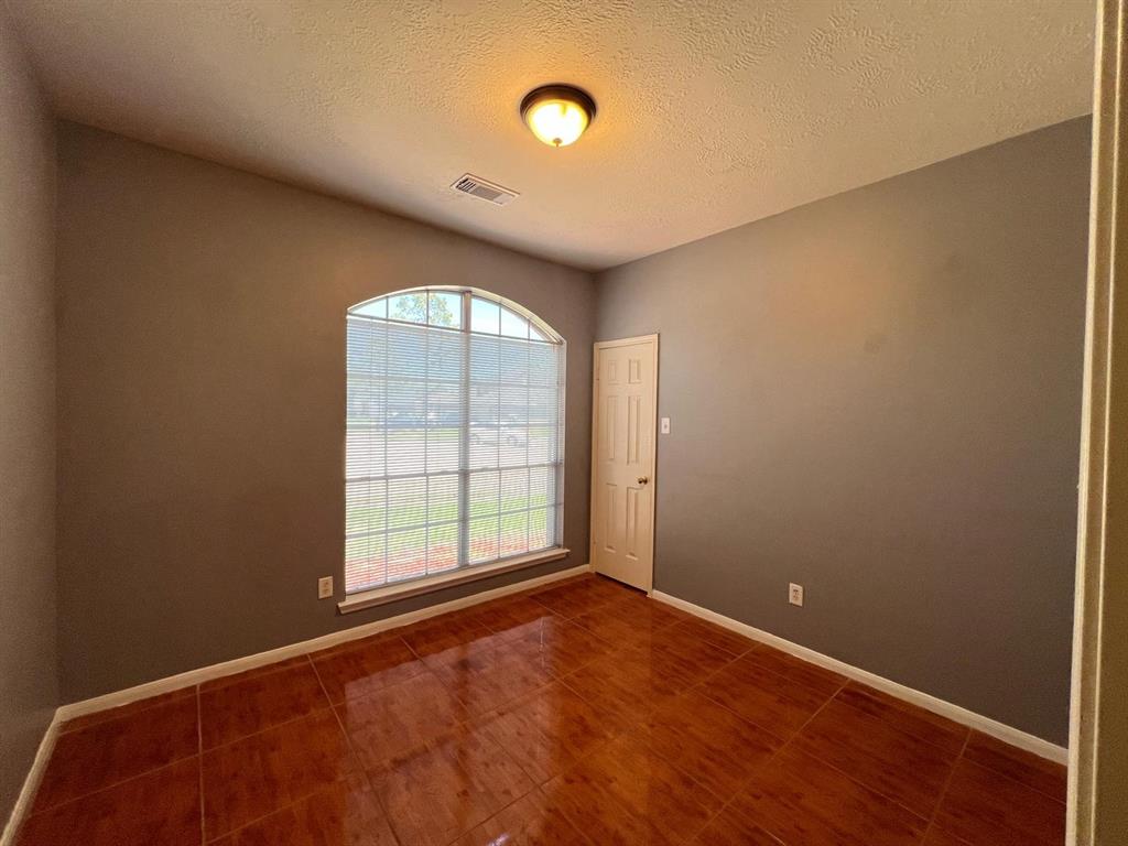 3107 Pheasant Trail Drive, Sugar Land, Texas image 18