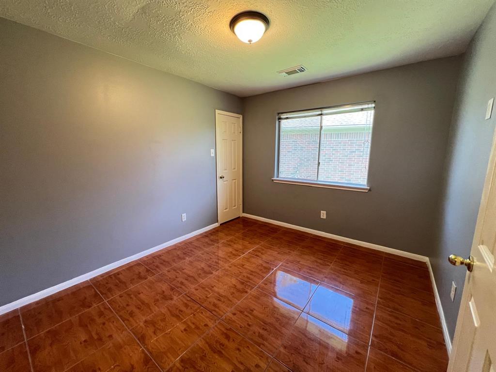 3107 Pheasant Trail Drive, Sugar Land, Texas image 14