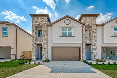 Townhouse in Missouri City TX 1938 Olivos Street.jpg