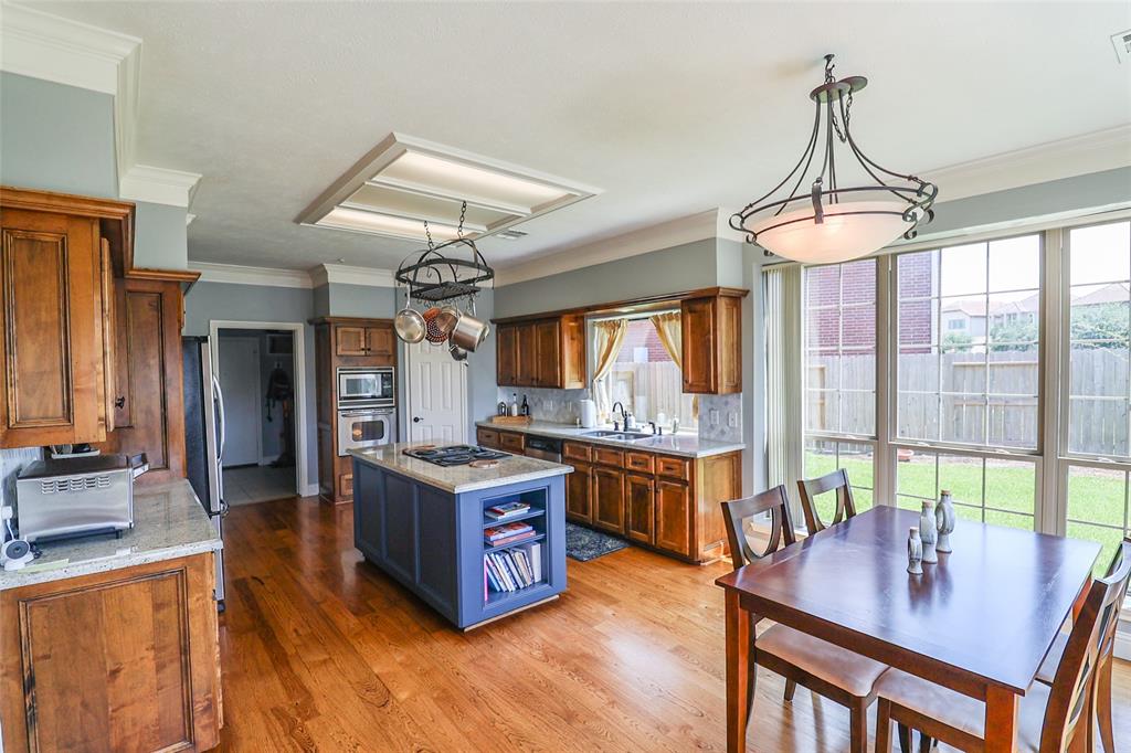 101 N Hall Drive, Sugar Land, Texas image 11