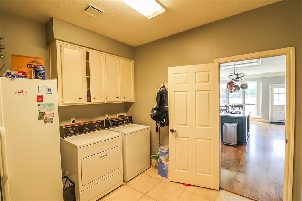 101 N Hall Drive, Sugar Land, Texas image 14