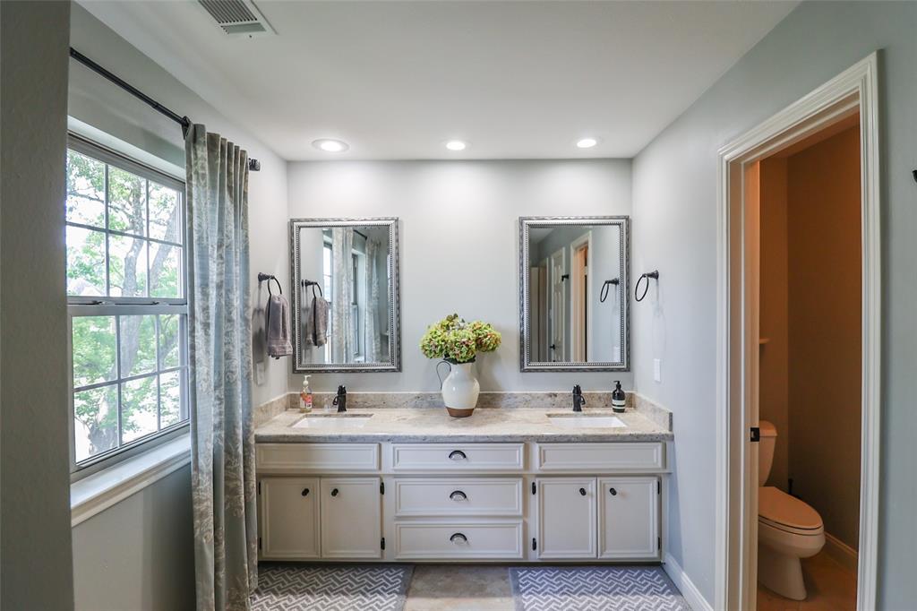 101 N Hall Drive, Sugar Land, Texas image 36