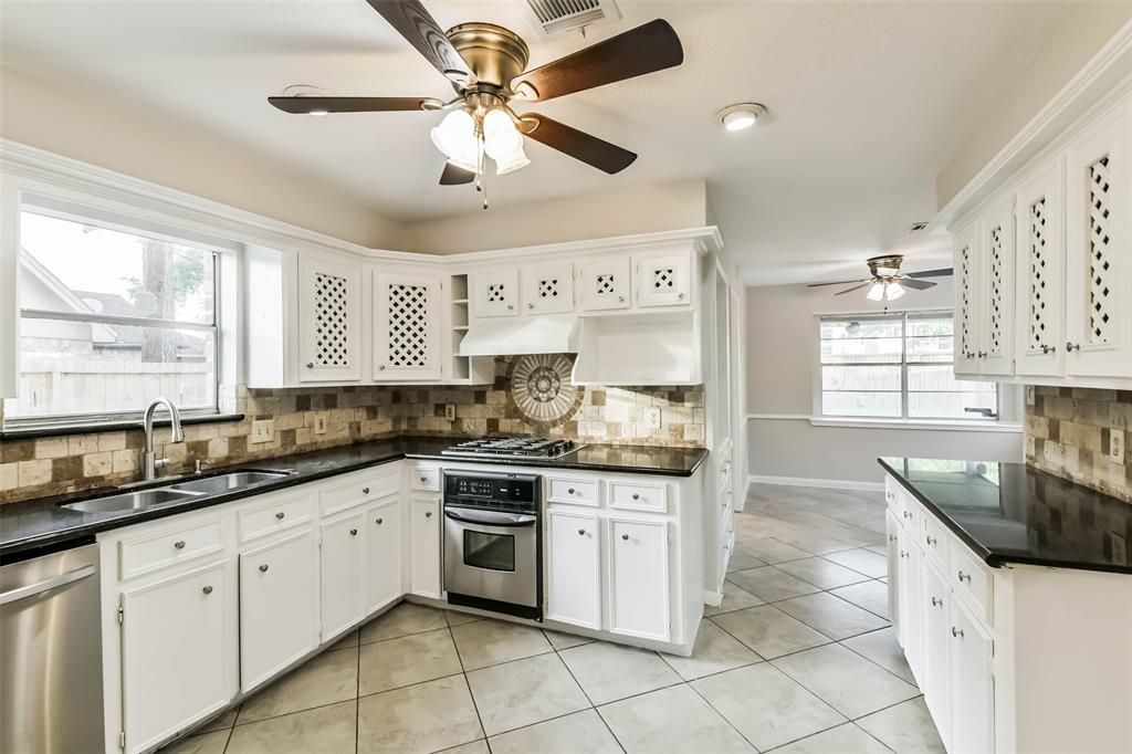14922 Walters Road, Houston, Texas image 15