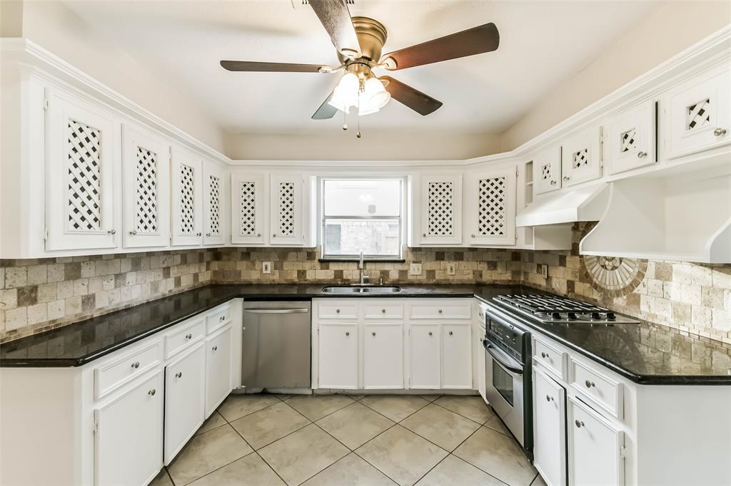 14922 Walters Road, Houston, Texas image 11