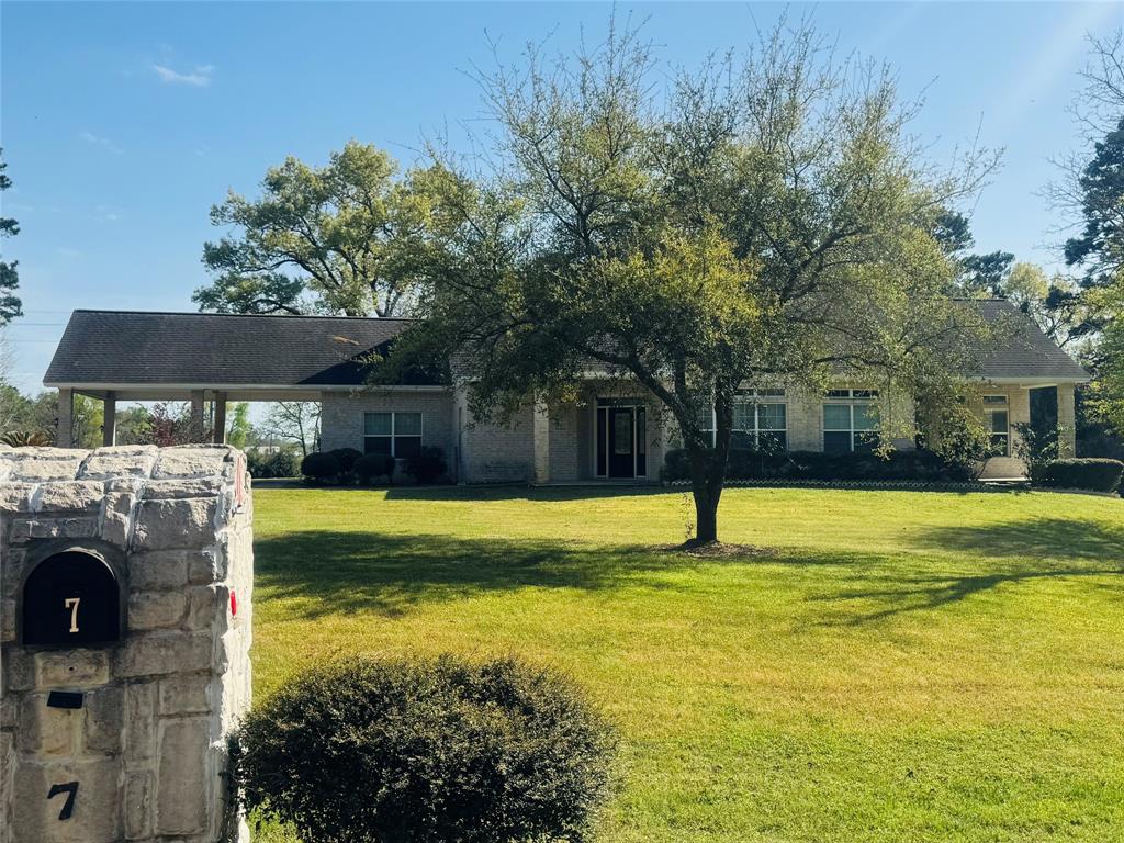 7 Autumn Way, Huntsville, Texas image 2