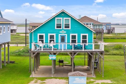 Single Family Residence in Surfside Beach TX 4619 Blue Water Highway.jpg