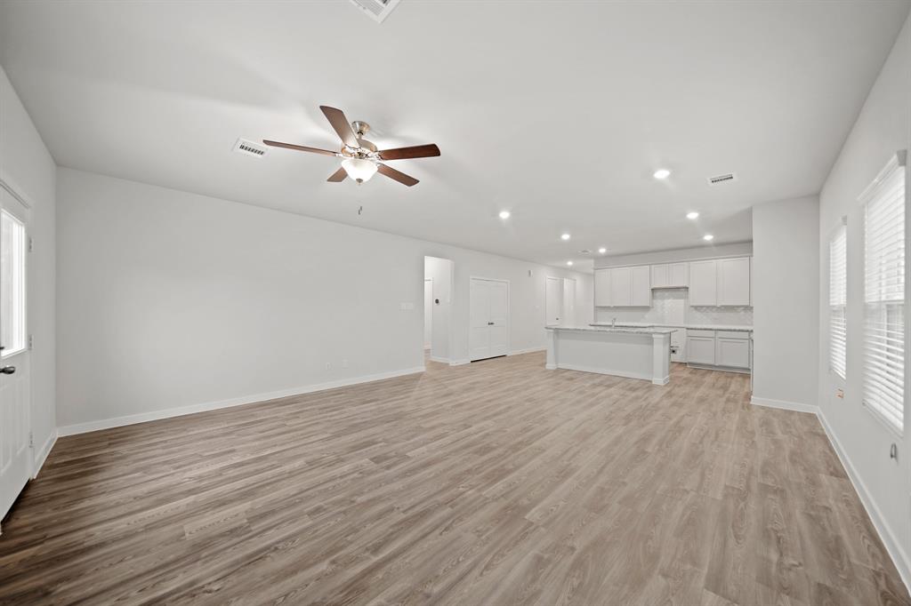 14231 Spring Valley Drive, Conroe, Texas image 9